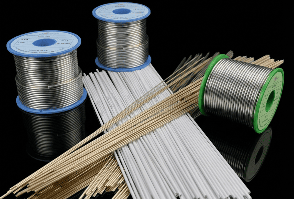 Fils pleins et décapants pour brasure tendre et soudage