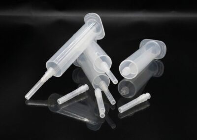 Seringues, joints, aiguilles